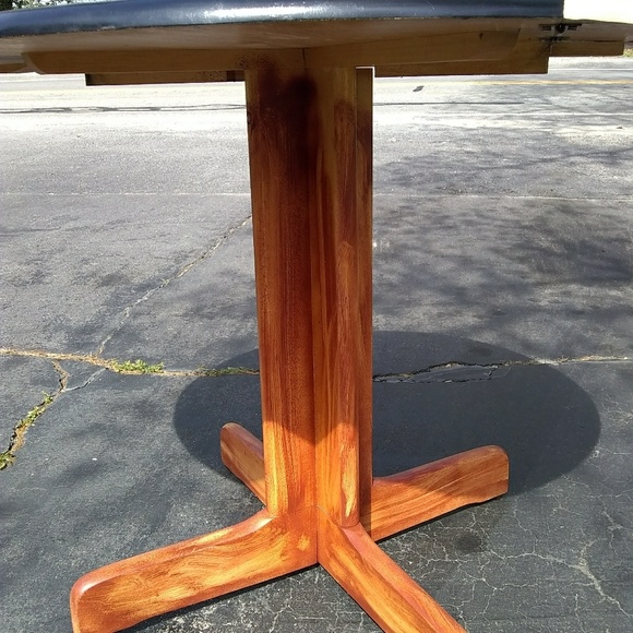 Folding table - Picture 6 of 6